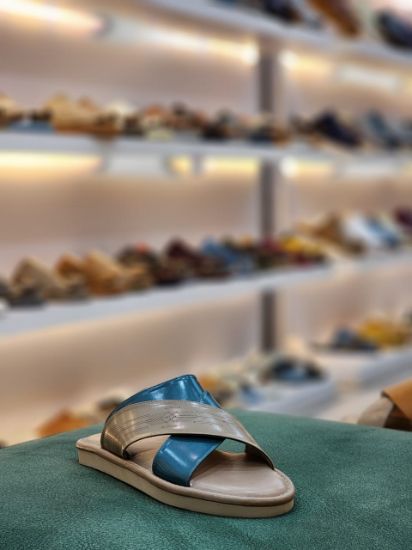 صورة شرقي اكس مطرز